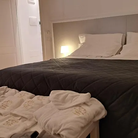 Antica Dimora Petito Luxury فندق مبيت وإفطار 4*