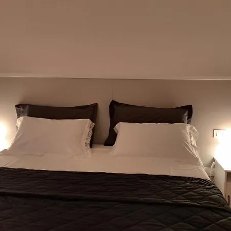 فندق مبيت وإفطار Antica Dimora Petito Luxury 4*